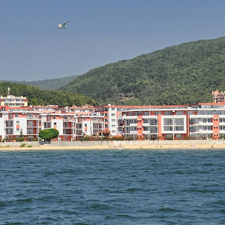 Privilege Beach Apartments Szveti Vlasz Kültér fotó
