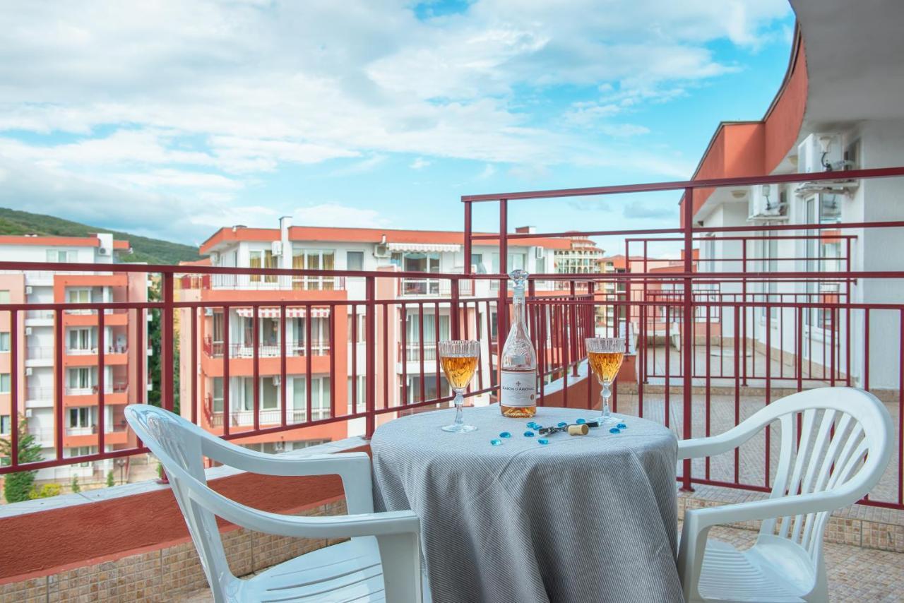 Privilege Beach Apartments Szveti Vlasz Kültér fotó