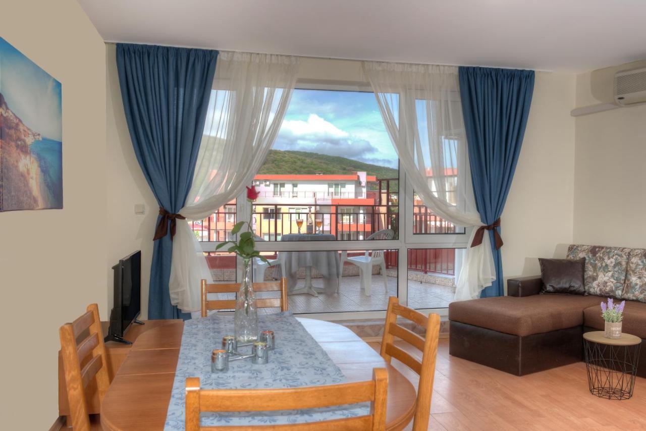 Privilege Beach Apartments Szveti Vlasz Kültér fotó