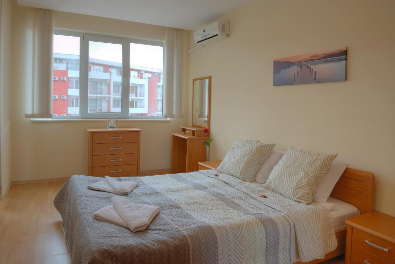 Privilege Beach Apartments Szveti Vlasz Kültér fotó