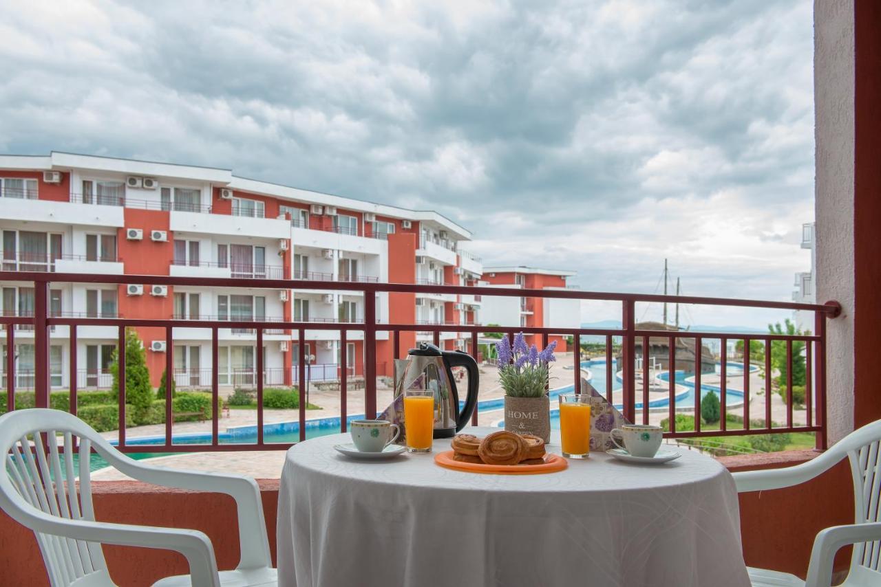 Privilege Beach Apartments Szveti Vlasz Kültér fotó
