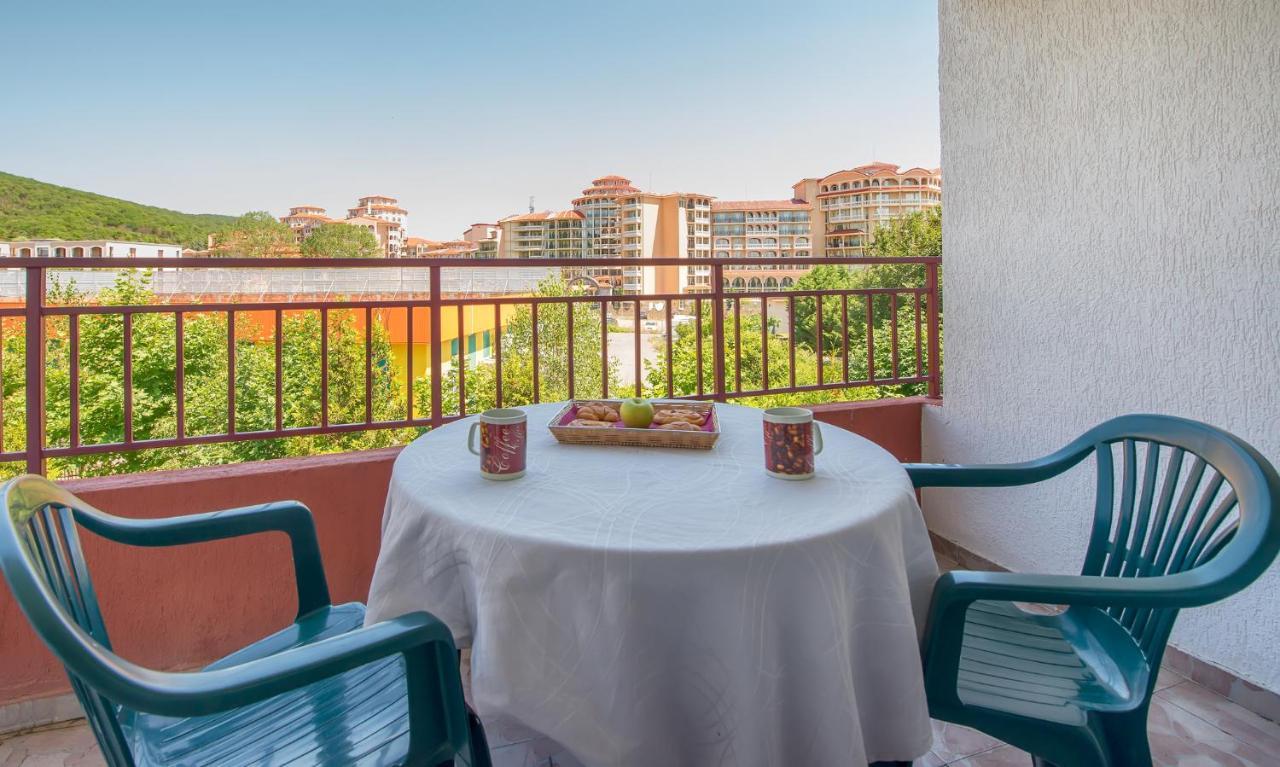 Privilege Beach Apartments Szveti Vlasz Kültér fotó