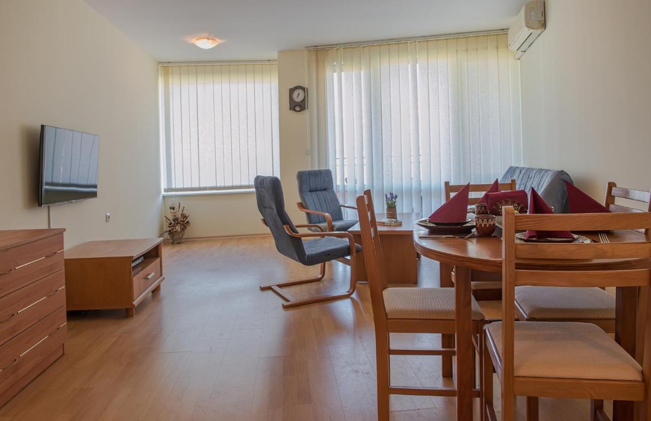 Privilege Beach Apartments Szveti Vlasz Kültér fotó