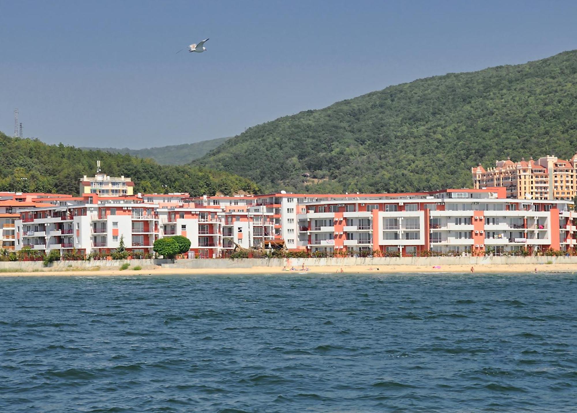 Privilege Beach Apartments Szveti Vlasz Kültér fotó
