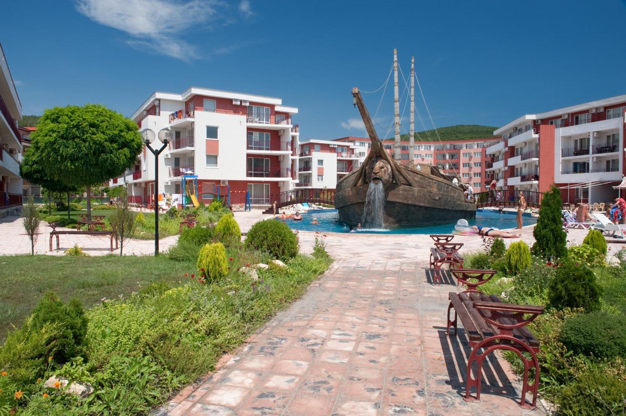 Privilege Beach Apartments Szveti Vlasz Kültér fotó